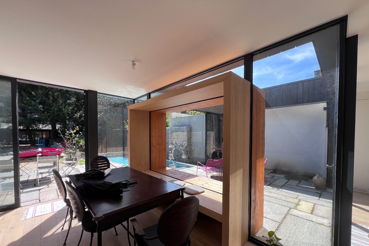 Interphases - MAISON C:H 44_9587