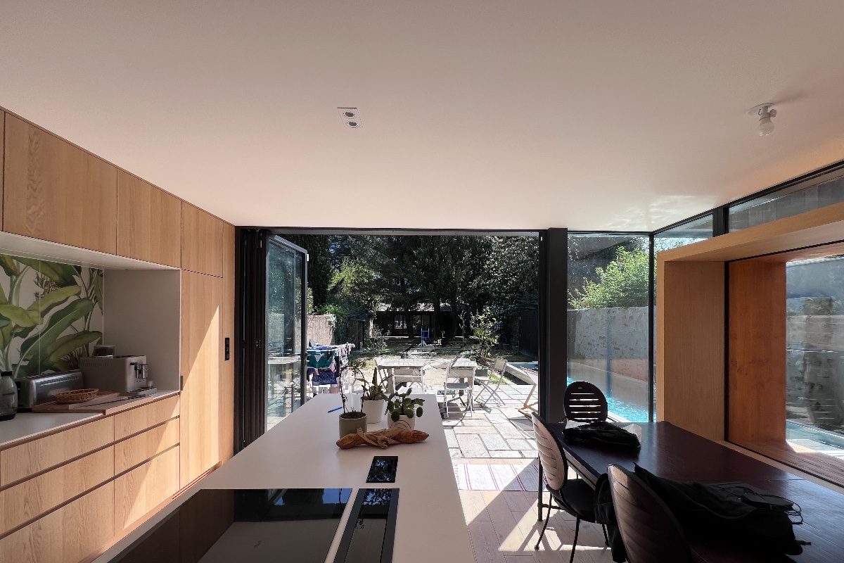 Interphases - MAISON C:H 44_9588