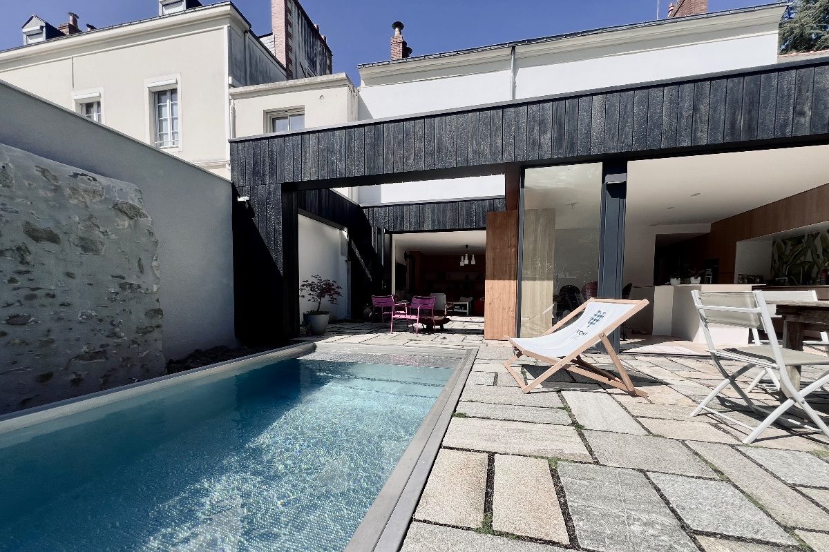 Interphases - MAISON C:H 44_9597